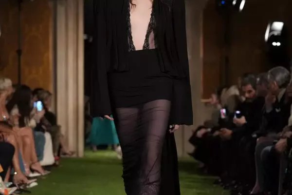Dakota Johnson’s Striking Black Ensemble at Vogue World: Milano