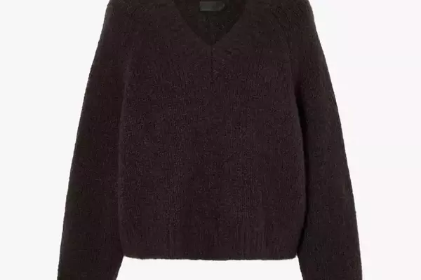 The Enduring Appeal of Skirts: A Fall Fashion Guide