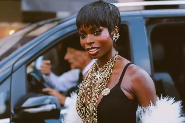 Milan Fashion Week Street Style: A Glimpse Beyond the Runway