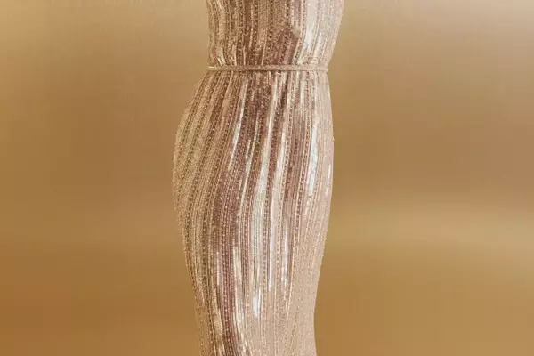 Jenny Packham's Spring 2027 Ready-to-Wear Collection: The Art of Movement and Disco Glamour