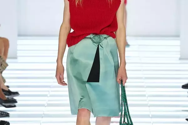 The Resurgence of the Knee-Length Skirt in High Fashion
