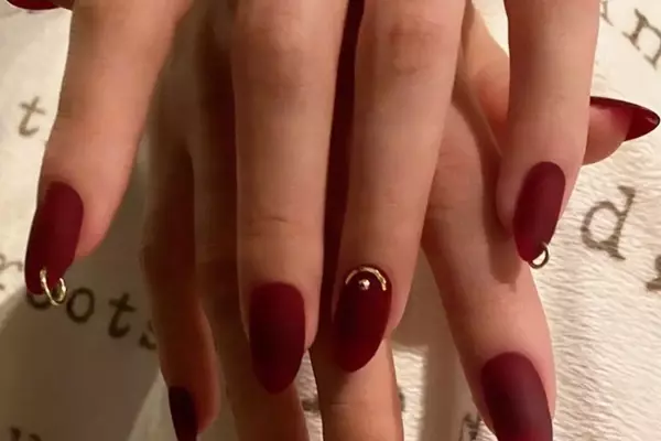 Selena Gomez Debuts Edgy Merlot Manicure for Fall