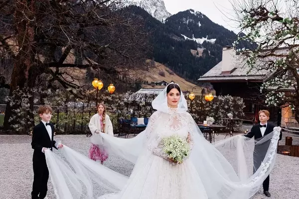 Enchanting Winter Wedding Floral Inspirations