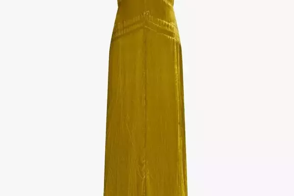 Fall Wedding Guest Attire Insights from Vogue Editors