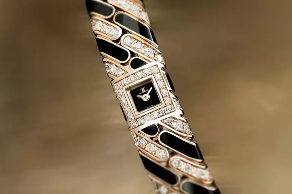 Jaeger-LeCoultre Unveils the 101 Chain: A Masterpiece of Miniature Horology and High Jewelry
