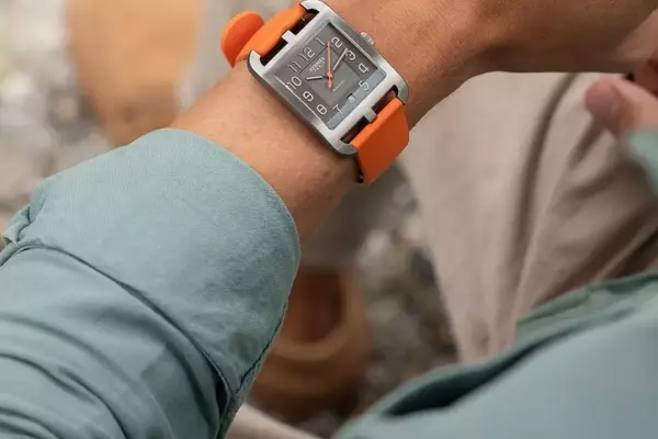 Hermès Cape Cod: A Titanium Transformation