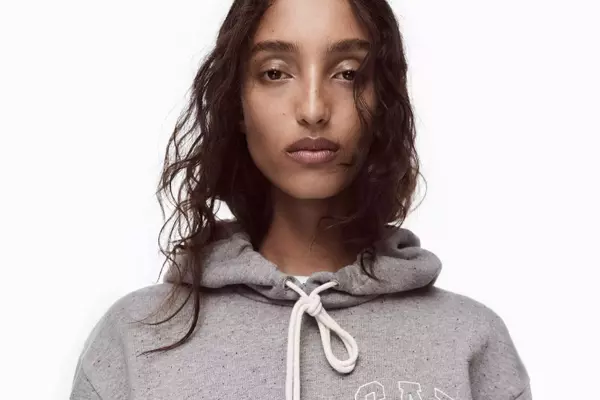 Victoria Beckham & Gap Launch Second Collaborative Collection