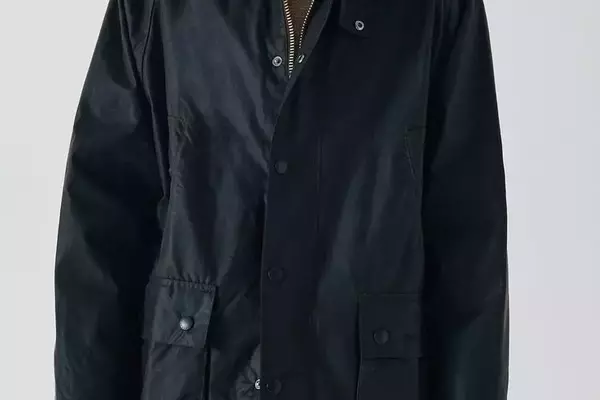 The Ultimate Guide to Men's Waxed Canvas Jackets: Style, Durability, and Performance