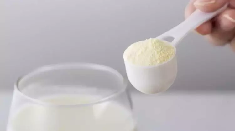 Adolescent Supplement Use: Navigating Protein Trends and Health Realities