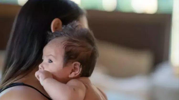 New Mother's Online Cry for Help Receives Overwhelming Support