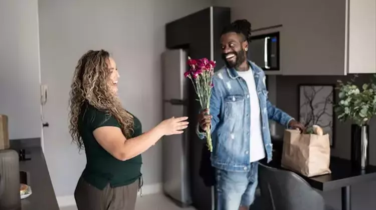 Exploring the 'Living Apart Together' Relationship Dynamic