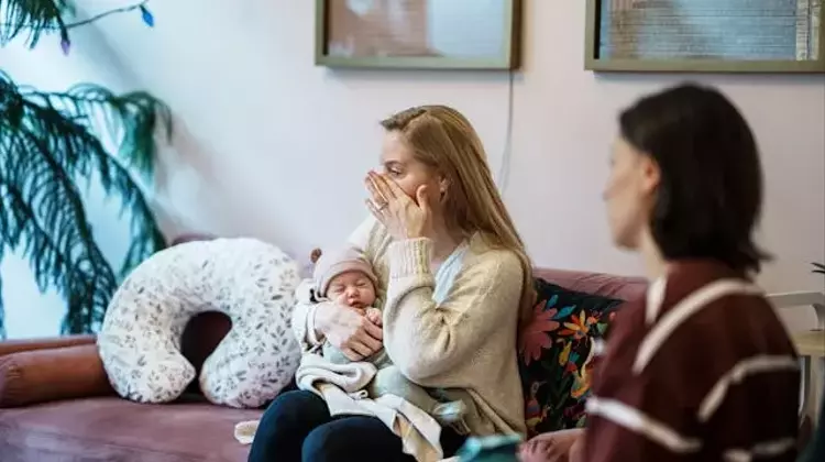 Motherhood Support Groups Often Evolve into Marriage Counseling Forums