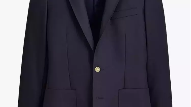 The Ultimate Guide to Men's Blazers: Style, Fit, and Versatility