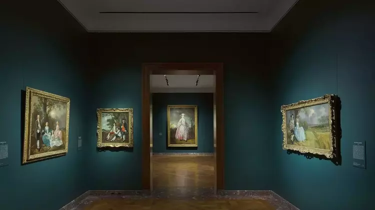 Gainsborough's Portraits: Weaving Fashion and Society