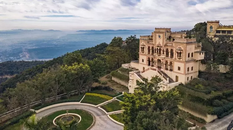 A Himalayan Retreat for Fertility: Finding Peace Amidst a Challenging Journey