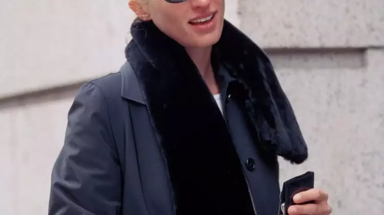 Unpacking Carolyn Bessette-Kennedy's Enduring Style: A Look at Her Iconic Accessories