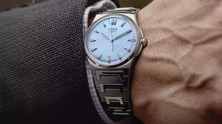 Czapek Unveils Two New Watches with Exquisite Mother-of-Pearl Dials