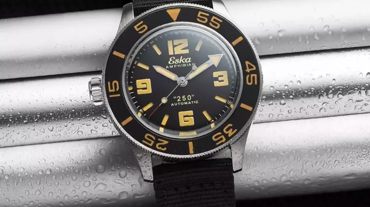 Eska Amphibian 250 Destro: A New Era for Left-Handed Dive Watches