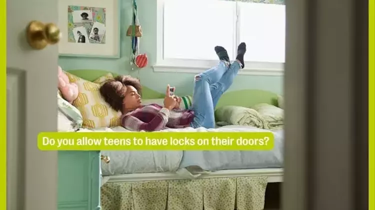 Teenagers' Bedroom Doors: To Lock or Not to Lock?