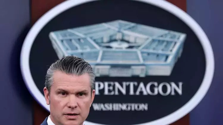 Federal Court Rejects Pentagon's Press Restrictions