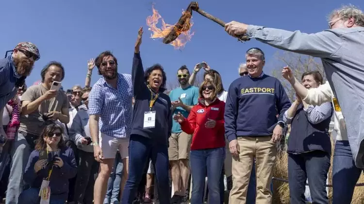 Annapolis Celebrates Spring Equinox with Unique Sock Burning Tradition