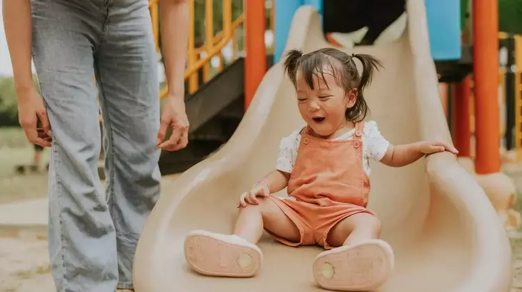 Understanding Panda Parenting: Nurturing Independent Children with Trust and Empathy