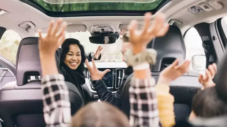 21 Engaging Car Games for Family Road Trips