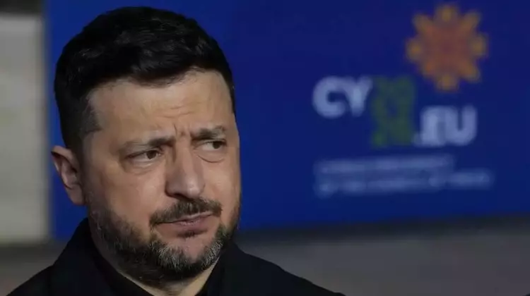 EU Backs Ukraine with €90 Billion Loan After Hungarian Veto Lifted