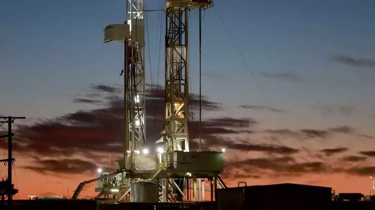 Oil Giants Maintain Production Stability Amid Soaring Prices