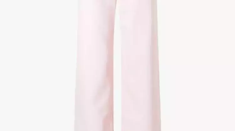 The Rise of Pale Pink Denim: A Fresh Take on a Classic