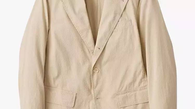 The Ultimate Guide to Men's Beach Wedding Attire