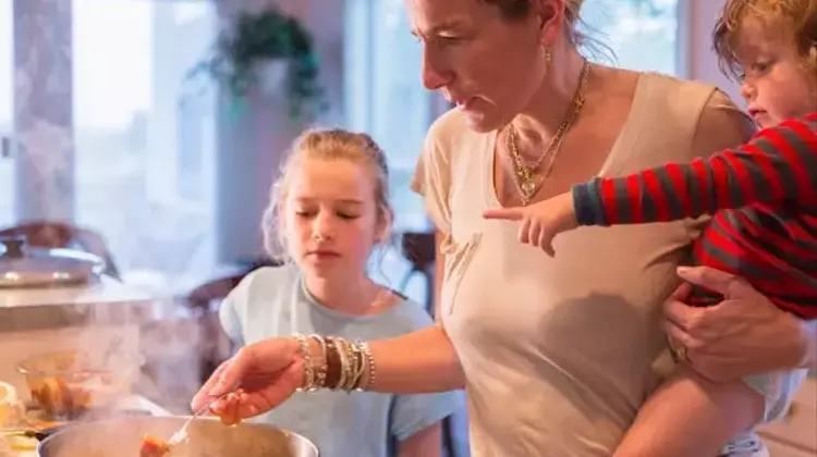 Moms Share Insights on Overcoming Mealtime Monotony