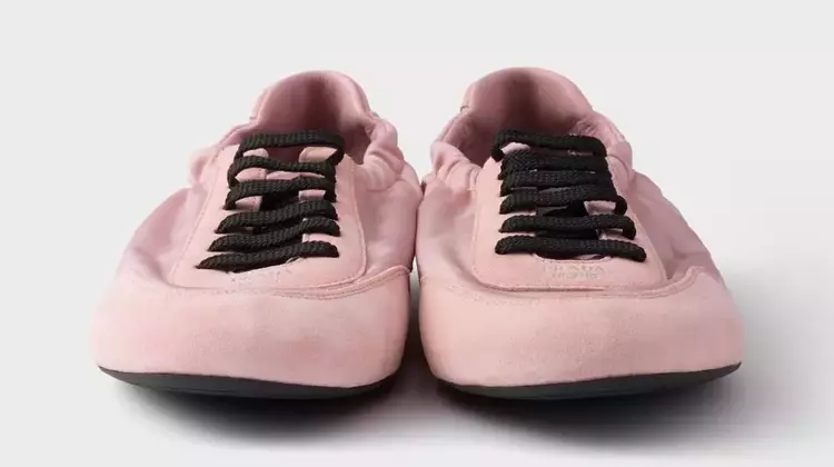 The Dominant Sneaker Trends of the Current Fashion Landscape