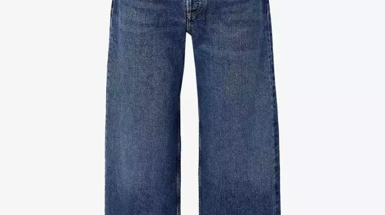 The Ultimate Guide to Women's Jeans: Finding Your Perfect Pair