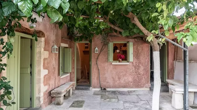 Crete's Hidden Gems: A Guide to the Island's Most Charming Airbnbs