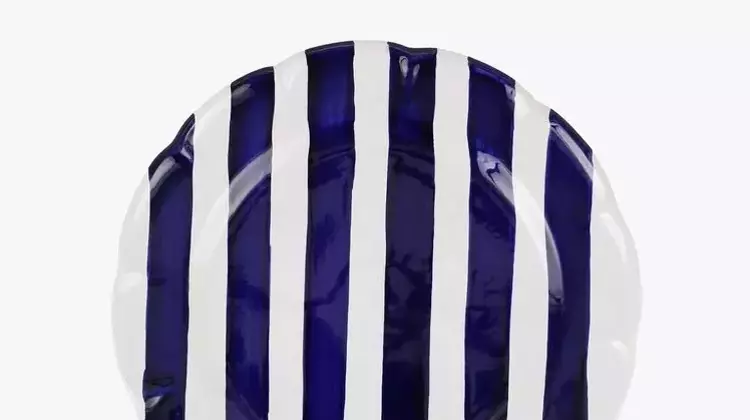 Elevate Your Dining Experience: A Guide to Choosing the Perfect Dinnerware Sets
