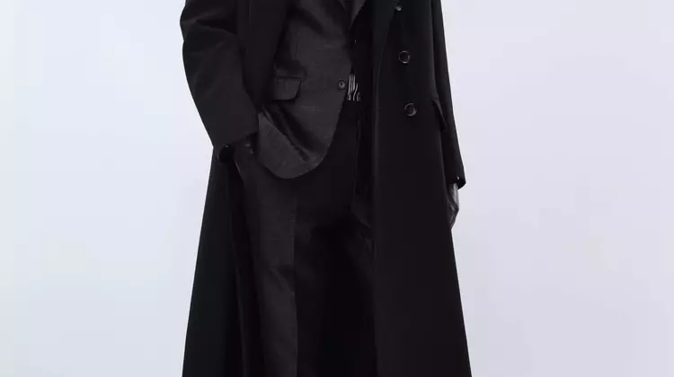 Tom Ford's Pre-Fall 2026 Menswear: A Fusion of Sensuality and Refinement