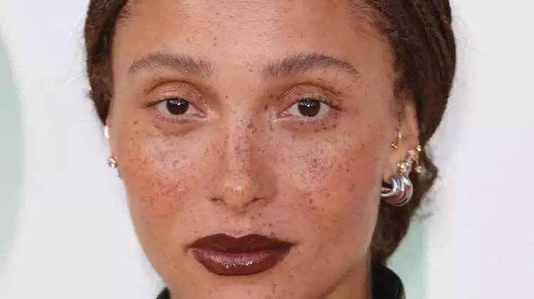 The Ultimate Guide to Chic Cartilage Earrings