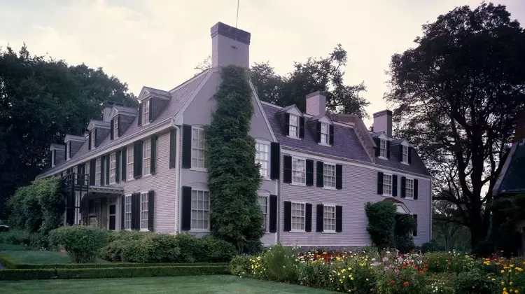 Presidential Retreats: Historic Summer White Houses