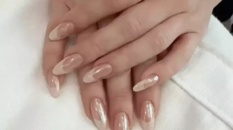 Vanilla Latte Glaze Nails: The Latest Trend