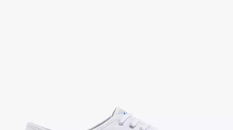 The Enduring Appeal of Retro Sneakers: A Style Guide