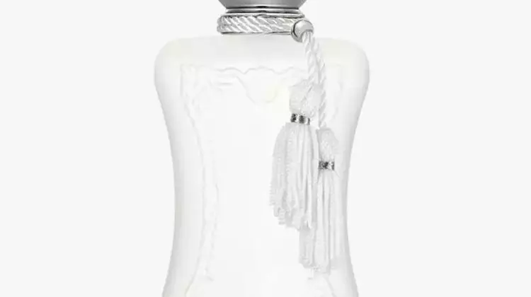 A Curated Guide to the Finest Fragrances for Women