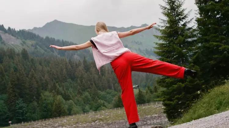 Halfdays Unveils New Fall Collection for Active Women