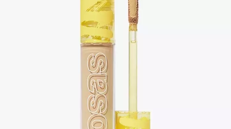 Building Your Makeup Collection: A Comprehensive Guide to Essential Products