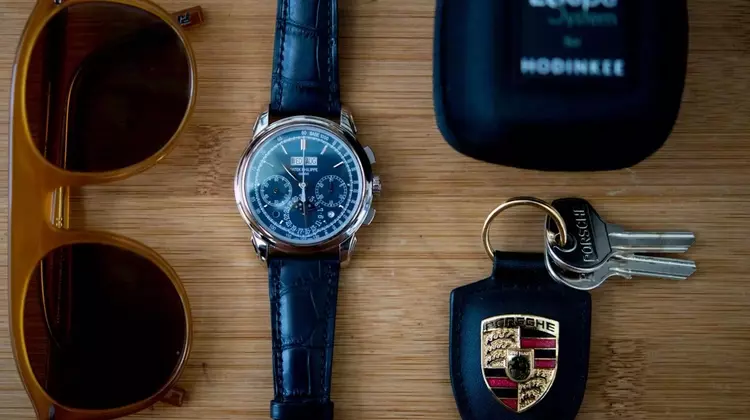 Twelve Current Dynamics in the Watch Market: Trends and Anomalies