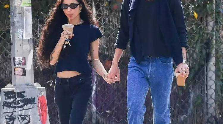 Zoë Kravitz Embraces Low-Rise Kick Flare Jeans in New York