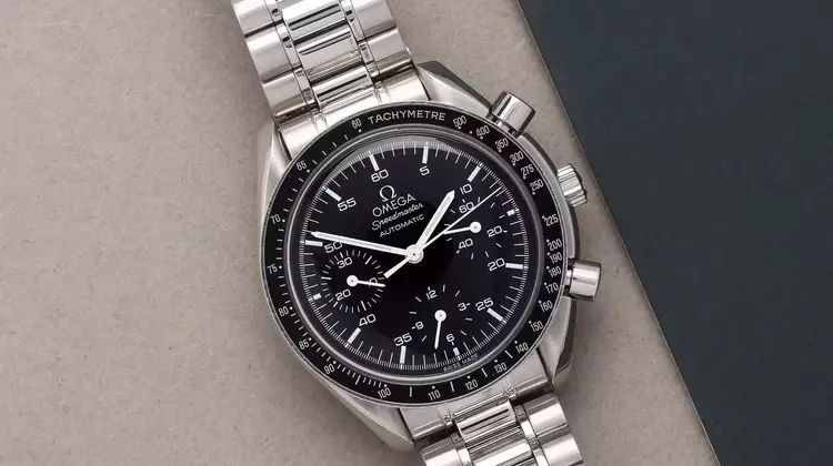 Omega's New Speedmaster 38mm Collection: A Blend of Classic and Contemporary