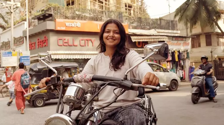 The Enduring Spirit of Indian Women: A Photographic Journey