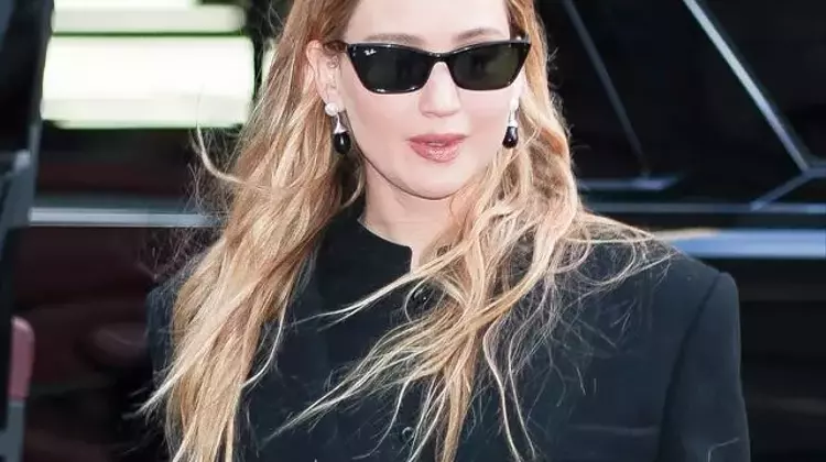Fall Sunglasses Trend: Elevate Your Style with Warm Tones and Diverse Shapes