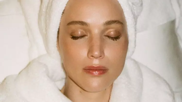 Jennifer Lawrence's Candid Beauty Revelations at the Dior Spa in Venice